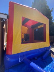 image 67187713 1665038060 big 1711072819 Classic Bounce House #1